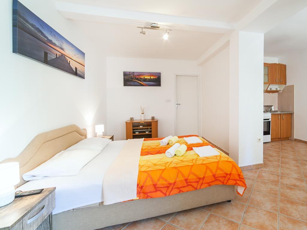 Midzor Apartment