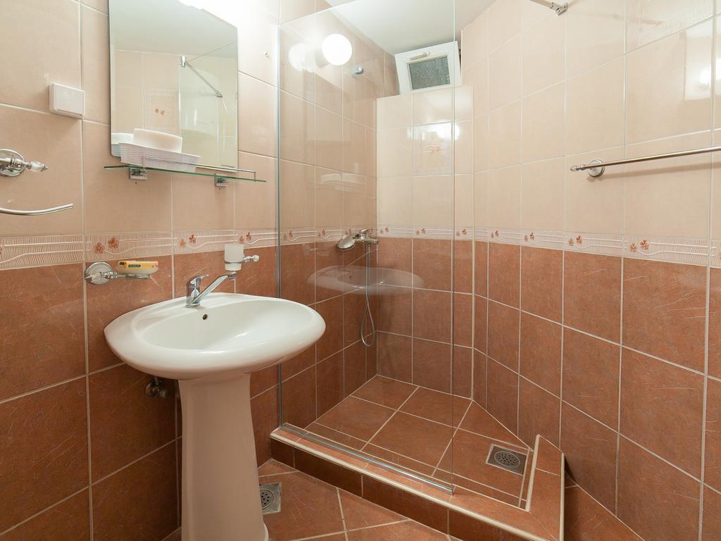 Midzor Apartment