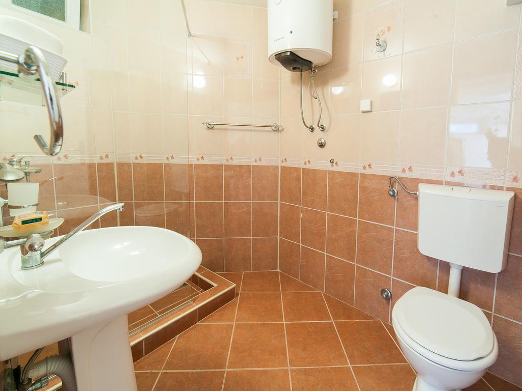 Midzor Apartment *
