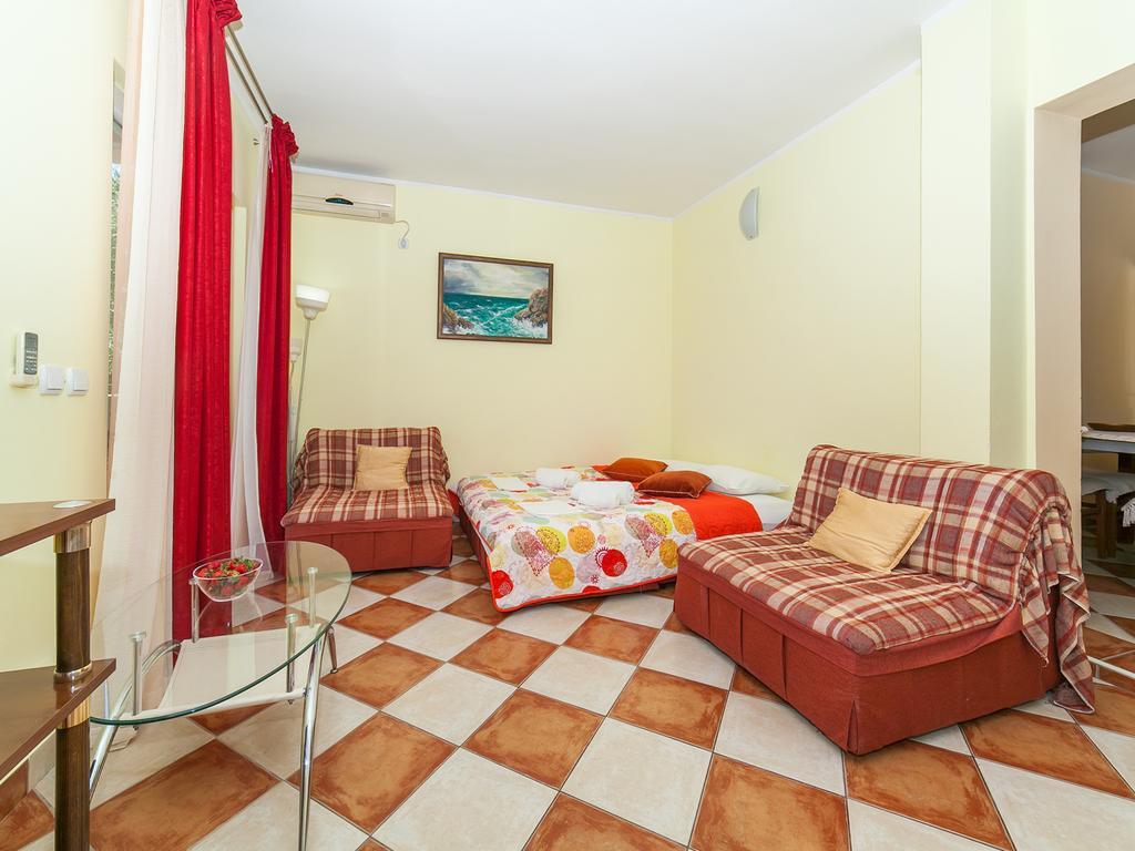 Apartment Midzor