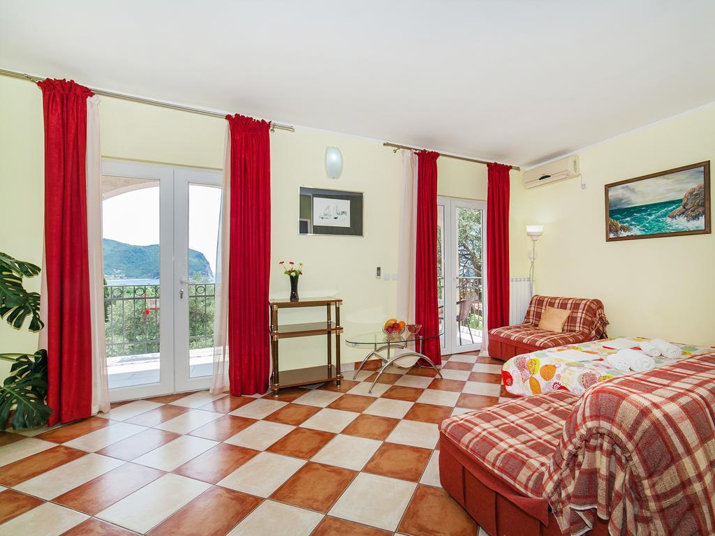 Apartment Midzor *