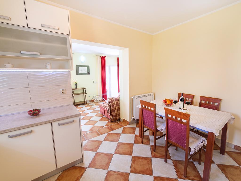 Midzor Apartment