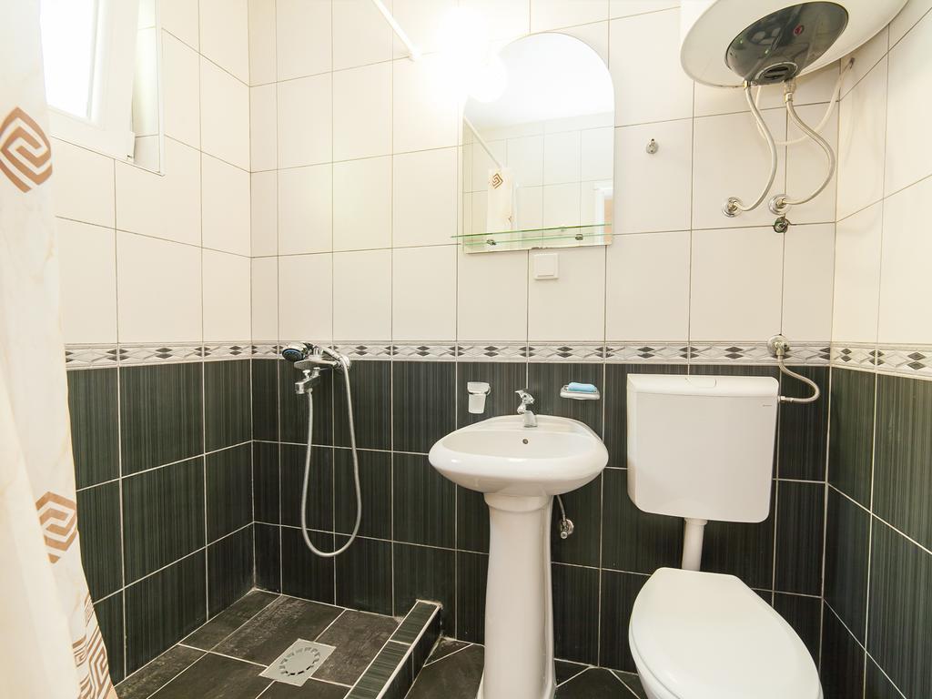 Midzor Apartment *